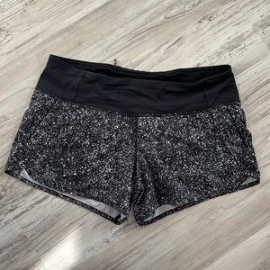Lululemon Speed Up Paint Spatter Shorts size 8